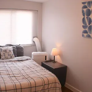 3 Bedroom Southside Pad - Sleeps 8 - Amazing Location Pittsburgh