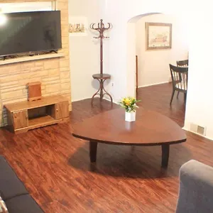 Massive 4 Bed House-short Walk To Amazing View Pittsburgh