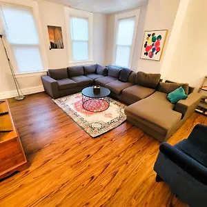 3 Bedroom - Off Street Parking - Amazing View Nearby Pittsburgh